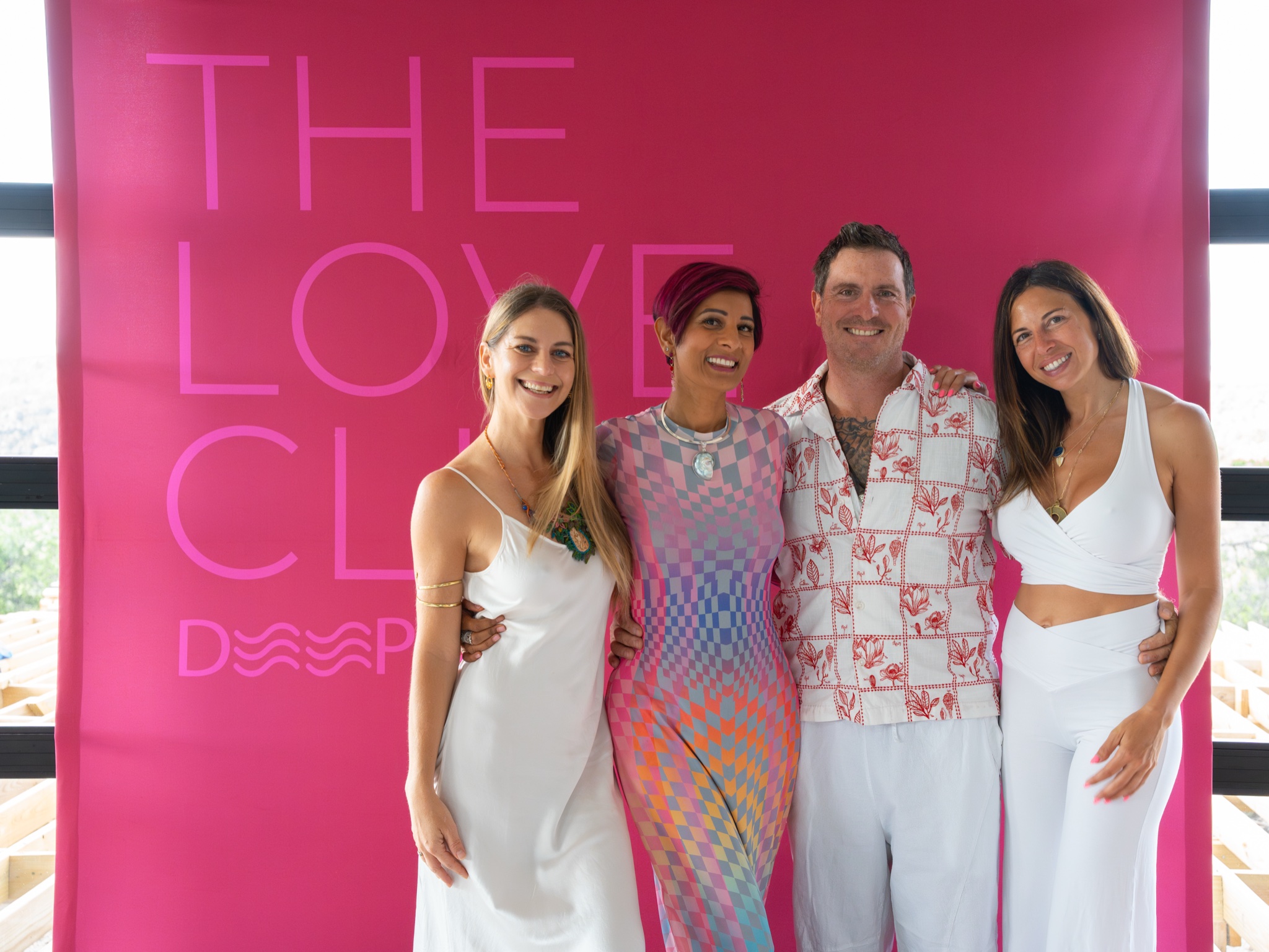 WeDeepen faculty coaching at a live event
